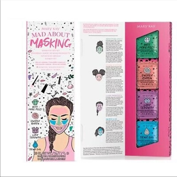 MK Holiday 2020 Limited Edition Face Mask Set - Picture 3 of 6